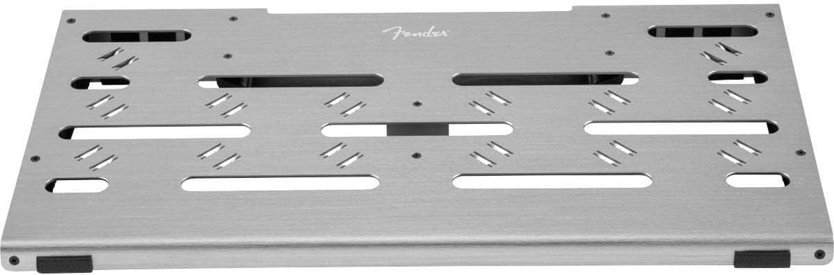 Test du pedal board Fender Professional : praticité et élégance