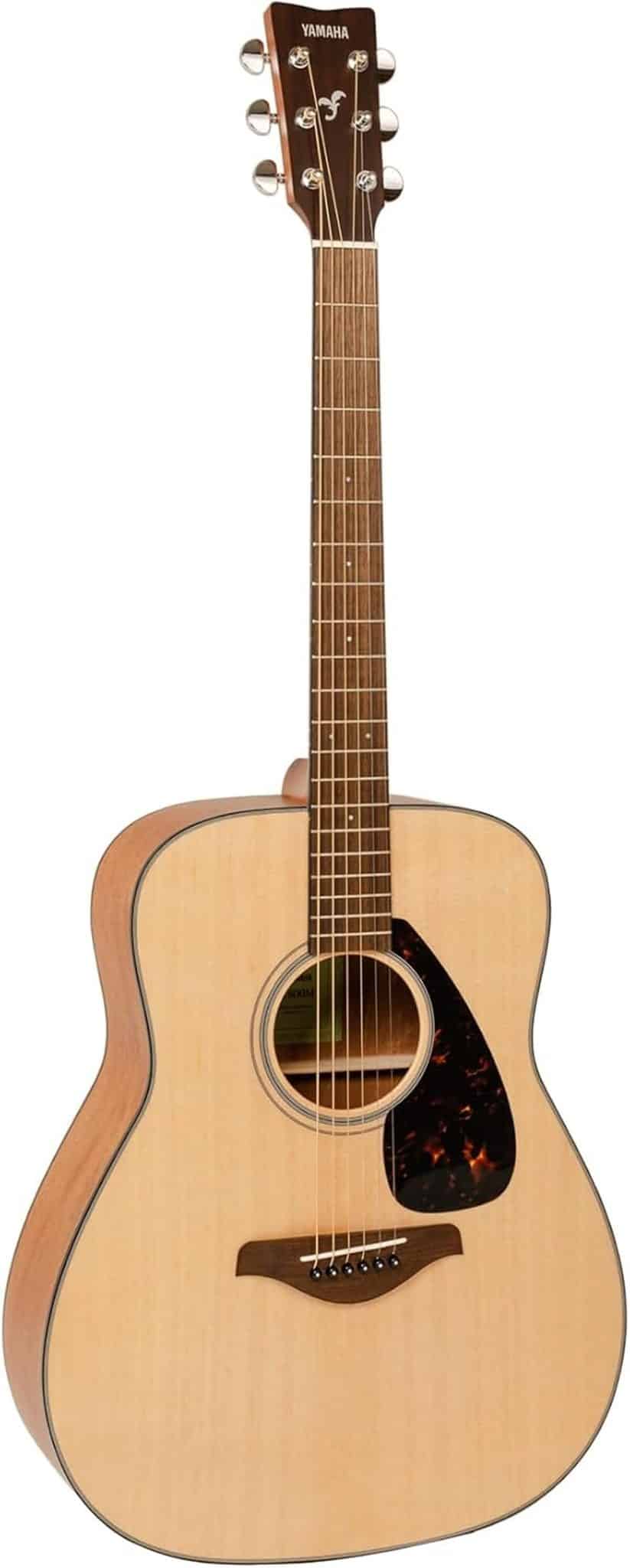 Test de la guitare acoustique Yamaha FG800 : sonorité authentique pour débutants