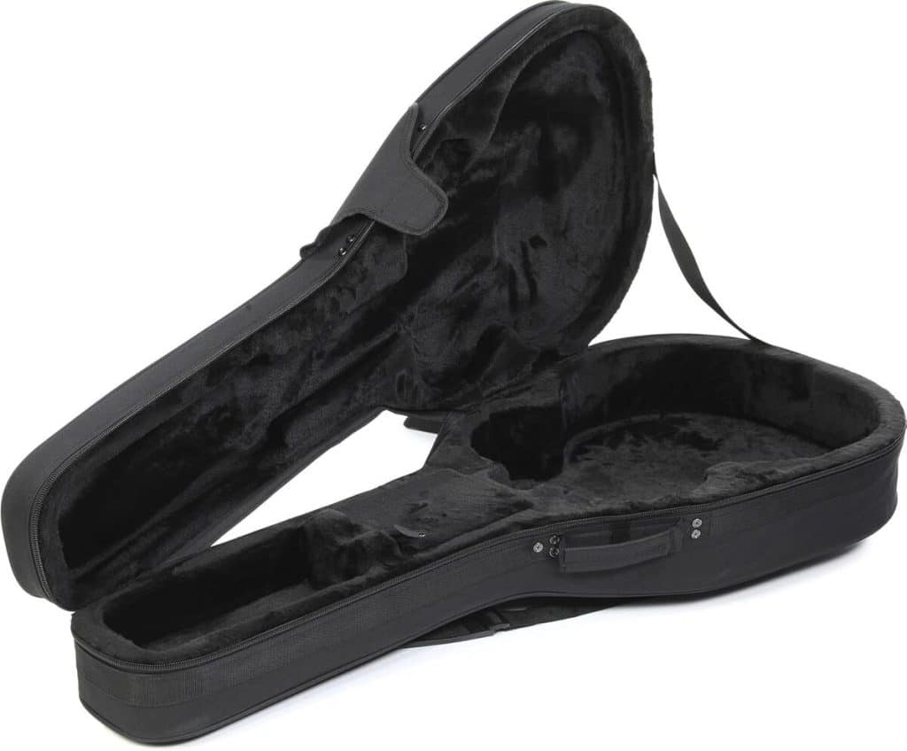 Test de l'étui rigide Gator Cases GL-JUMBO pour guitare acoustique