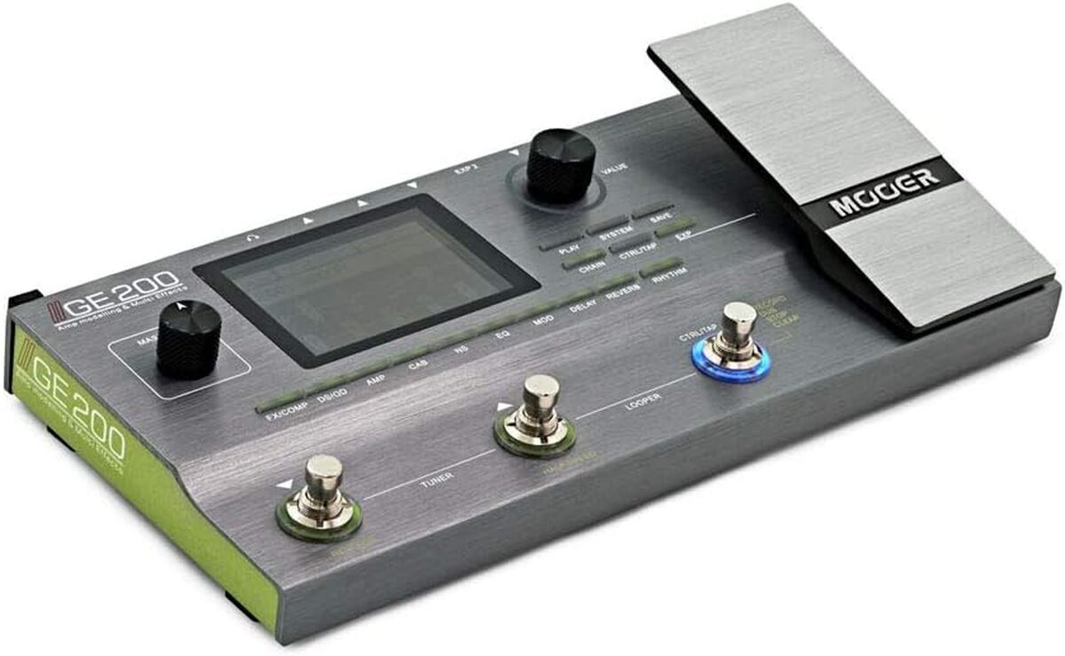 Test du Mooer GE200 : pédale multi-effets pour guitare