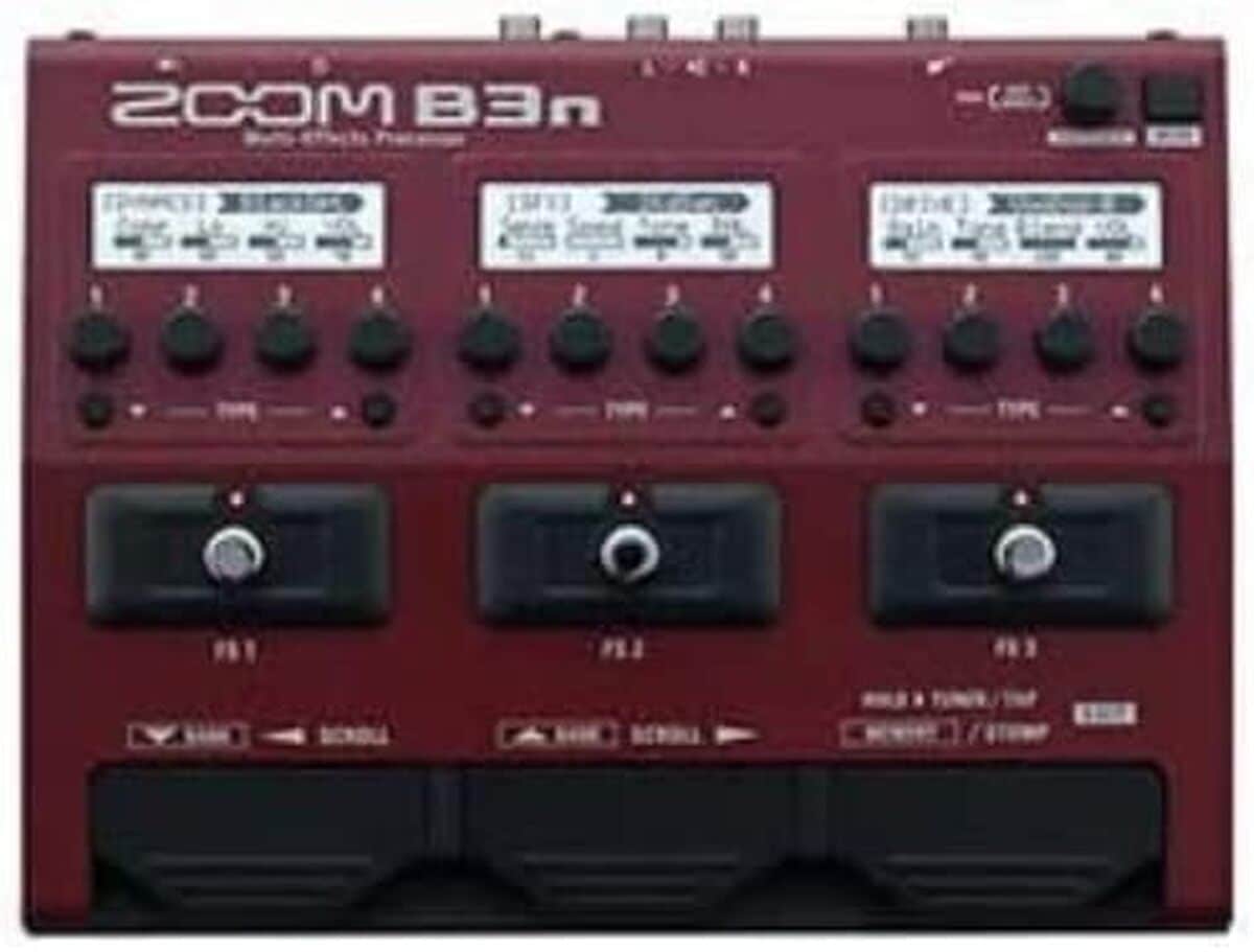 Test du Zoom B3n : pédalier multi-effets et simulateur d'amplis pour basse