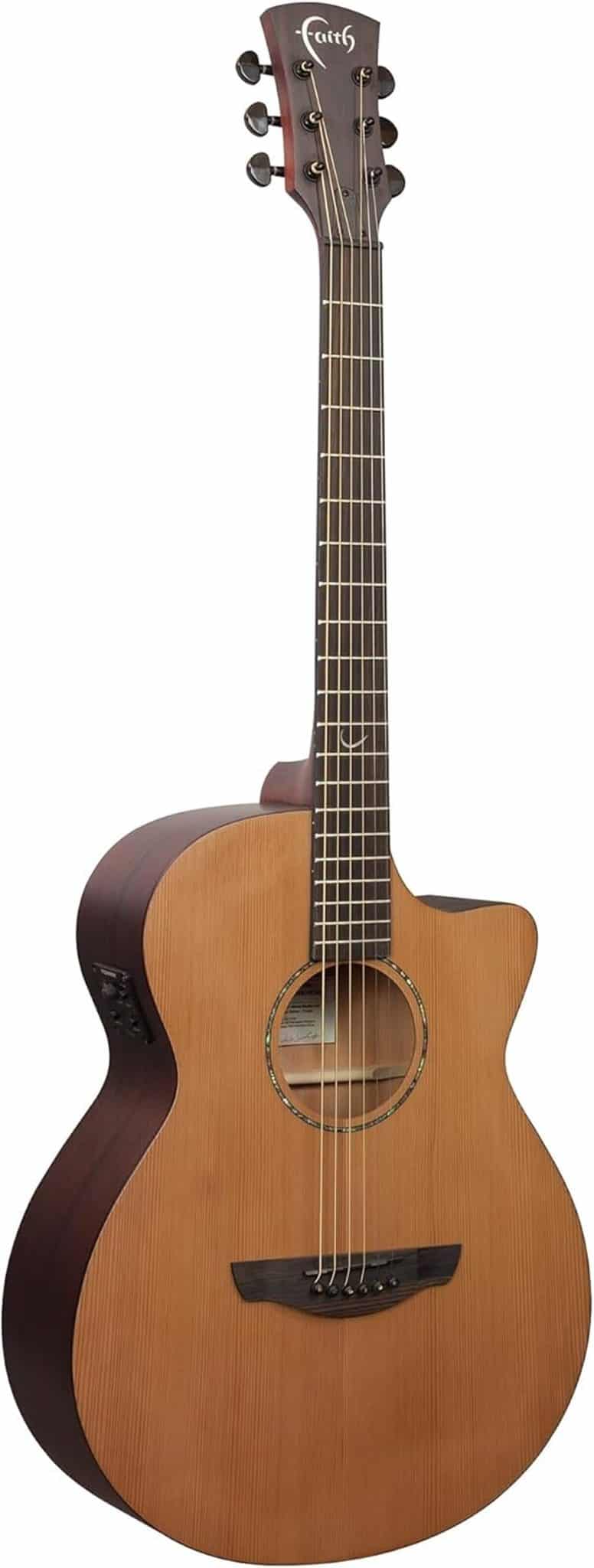 Test de la guitare acoustique Faith Fkvcd Naked Vénus