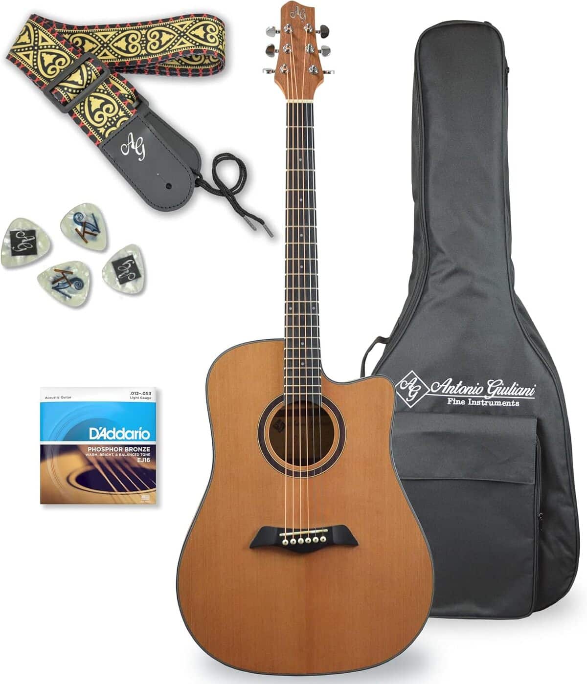 Test de la guitare acoustique Antonio Giuliani DN-2