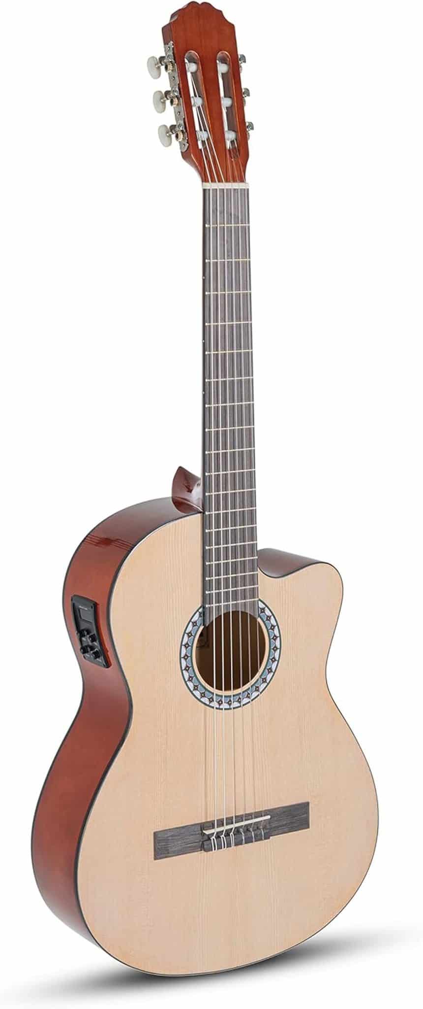 Test guitare PURE GEWA BasicPlus naturel : électroacoustique classique en détail