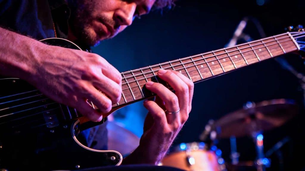 Comment jouer "Purple Haze" à la guitare ?