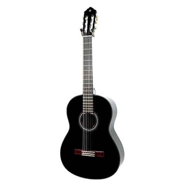 Découvrez notre avis complet sur la guitare classique Yamaha C40II BL noire édition limitée : une touche d'élégance et de performance pour les musiciens exigeants