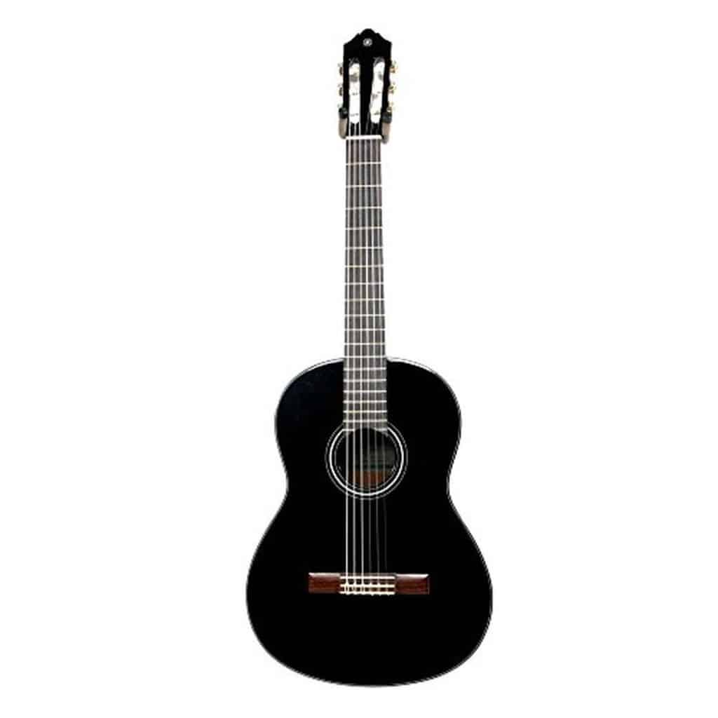 Test de la guitare classique Yamaha C40II BL édition limitée Noir