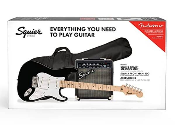 Découvrez notre test complet de la squier Stratocaster Sonic livrée avec ampli et accessoires : performances, qualité sonore et bonnes affaires pour les guitaristes.