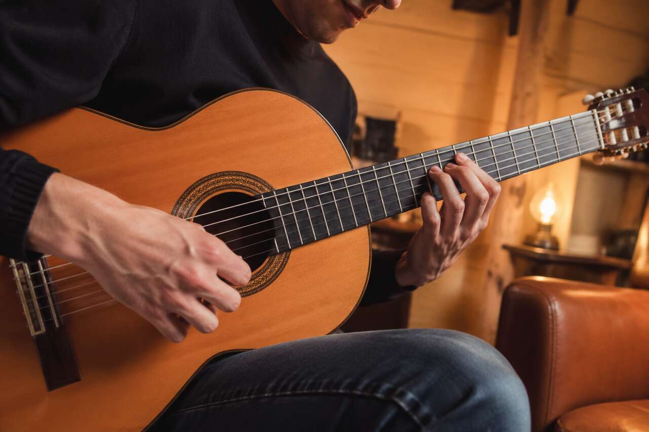 Choisir sa guitare pour le fingerstyle et le fingerpicking