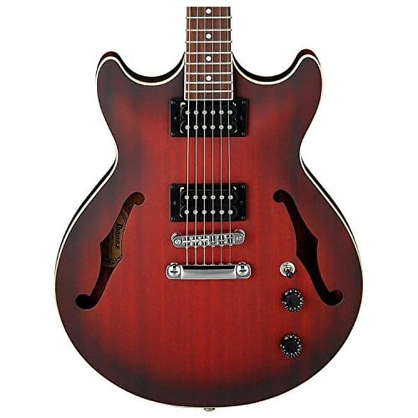 Découvrez notre test complet de la guitare Ibanez Artcore AM53SRF rouge soleil : caractéristiques, son, jouabilité et verdict final pour cette semi-acoustique emblématique. 