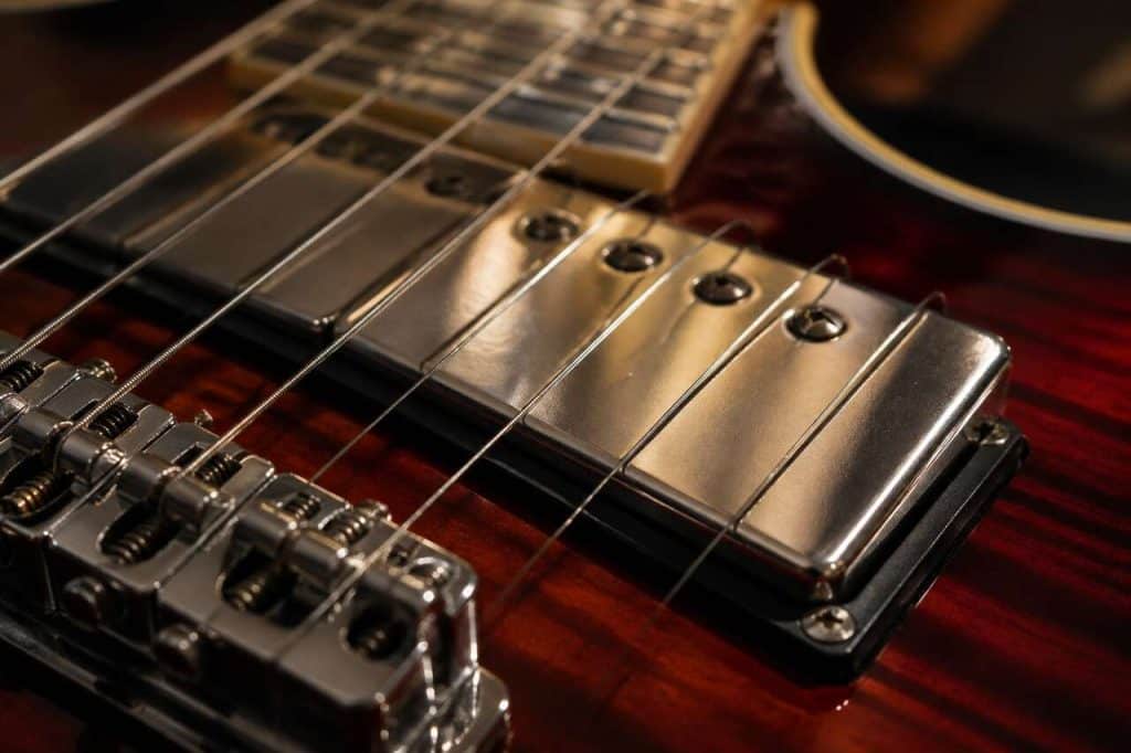 Comment choisir les cordes de sa guitare électrique en 3 étapes simples ?