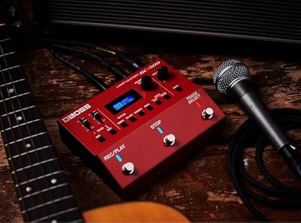 Découvrez notre test complet du Loop Station RC-500 BOSS : un looper professionnel haute performance avec 2 pistes, effets intégrés et contrôle expression pour musiciens exigeants. 