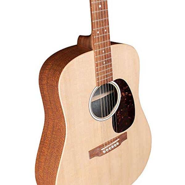 Découvrez notre avis complet sur la guitare DX2E Dreadnought en acajou : caractéristiques, sonorité et performance pour musiciens.