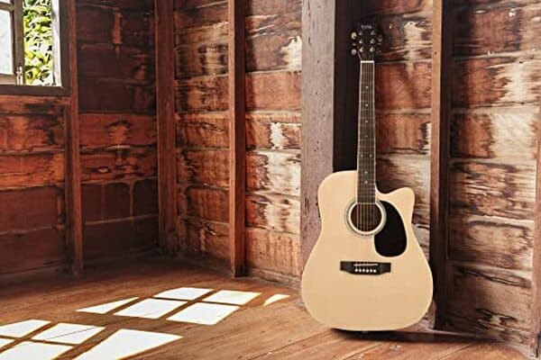 Découvrez notre test détaillé de la guitare western rocktile WSD-8CE-NT slim line : qualité, son et caractéristiques de cette guitare complète à prix abordable.