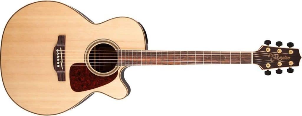 Test de la Takamine GN93CENAT : guitare acoustique électro-acoustique impeccable