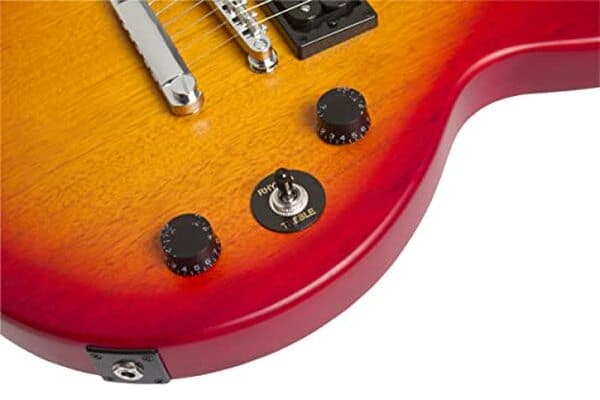 Découvrez notre avis détaillé sur la Epiphone Les Paul Special VE Heritage Cherry : caractéristiques, performances et qualité de cette guitare électrique à petit budget.