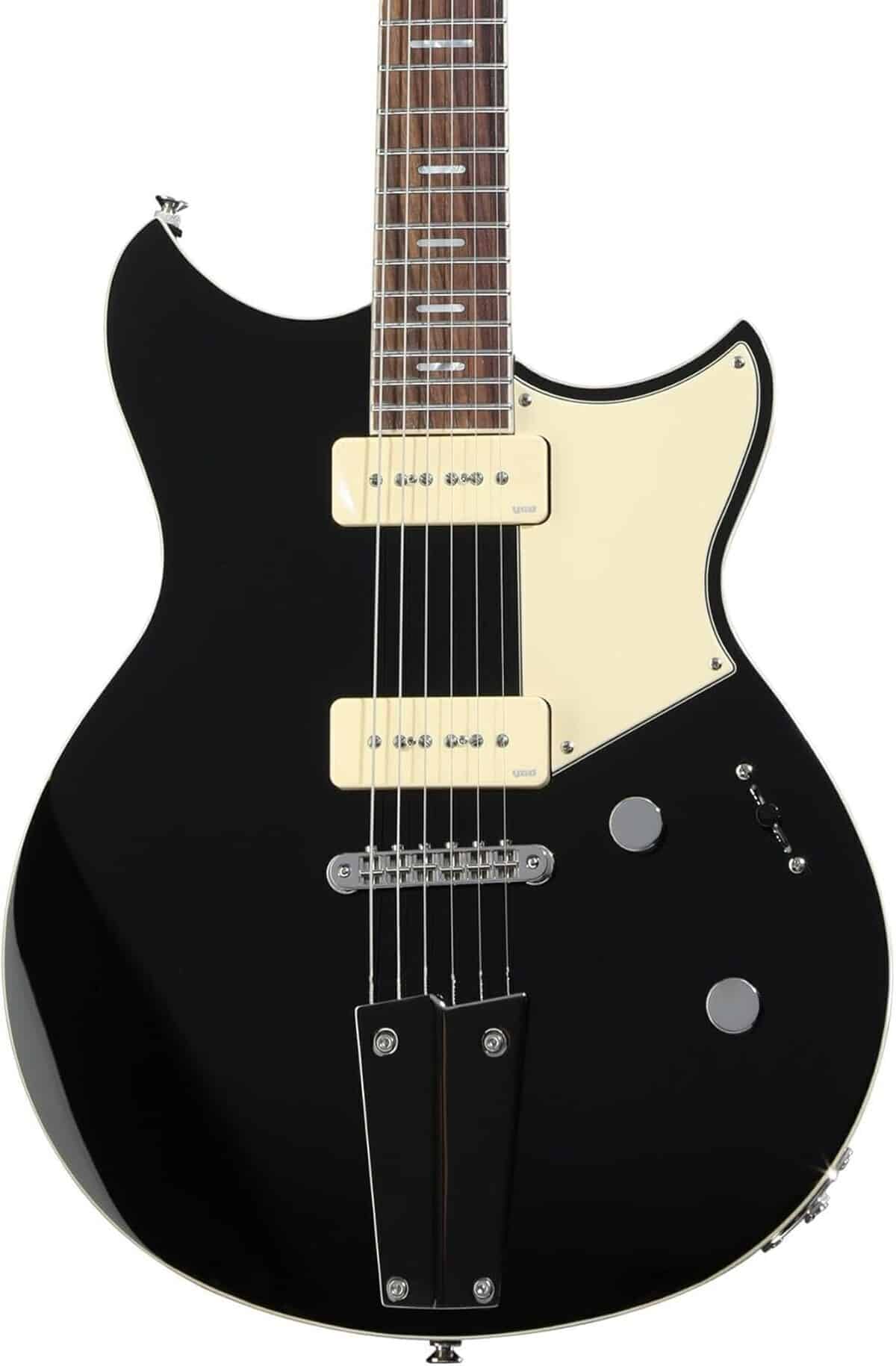 Test de la Yamaha Revstar rss02t bl : guitare électrique et sa housse